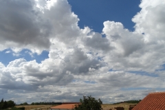 Cumulus mediocris + Stratocumulus stratiformis